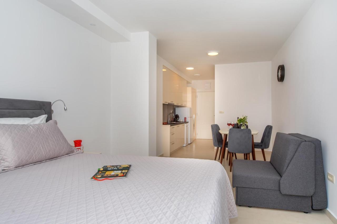 Apartments Petar Budva Buitenkant foto